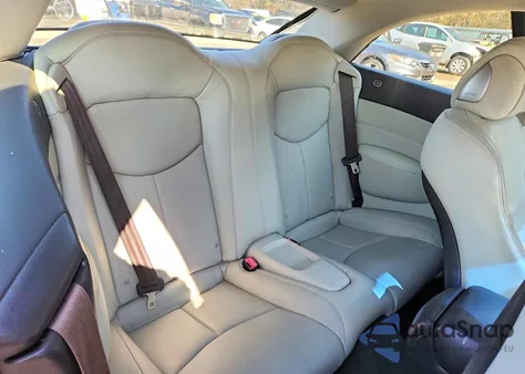 2015 Infiniti Q60 Base z USA, uszkodzony, nr VIN JN1CV6FE8FM810341